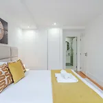 Almada Prime Iii * Porto