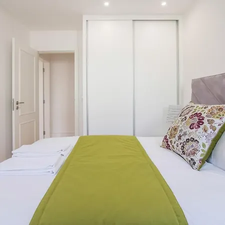 Almada Prime Iii Apartman