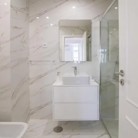 Διαμέρισμα Almada Prime Iii *