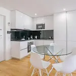 Almada Prime Iii * Porto